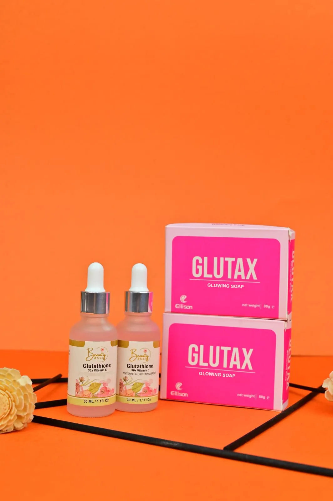 Pack Of 4 Deal Glutathione serum 30x Vitamin C 30ML  2 serum + 2 Free Soap